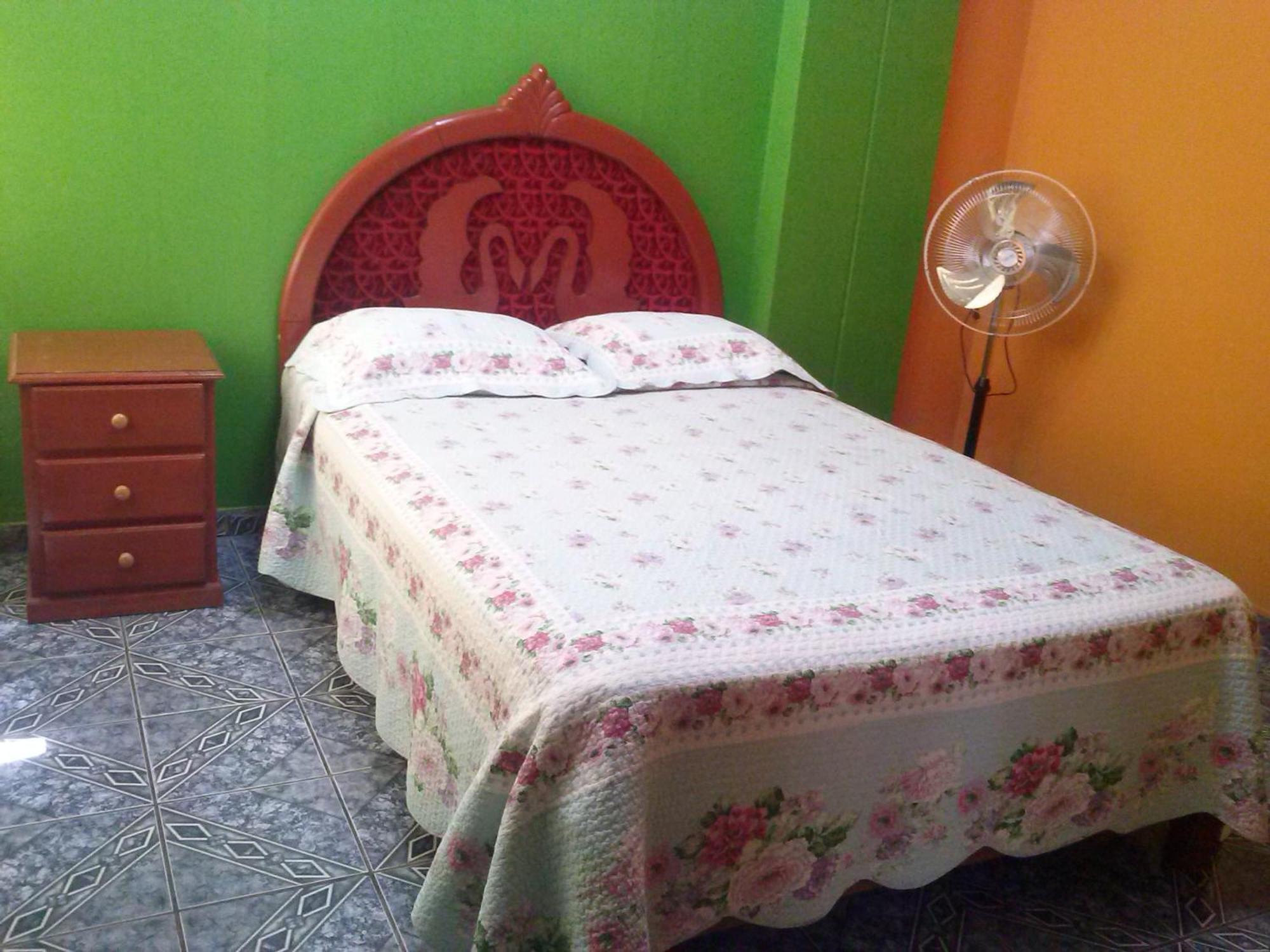 Hostal Real Alcazar Nazca Zimmer foto