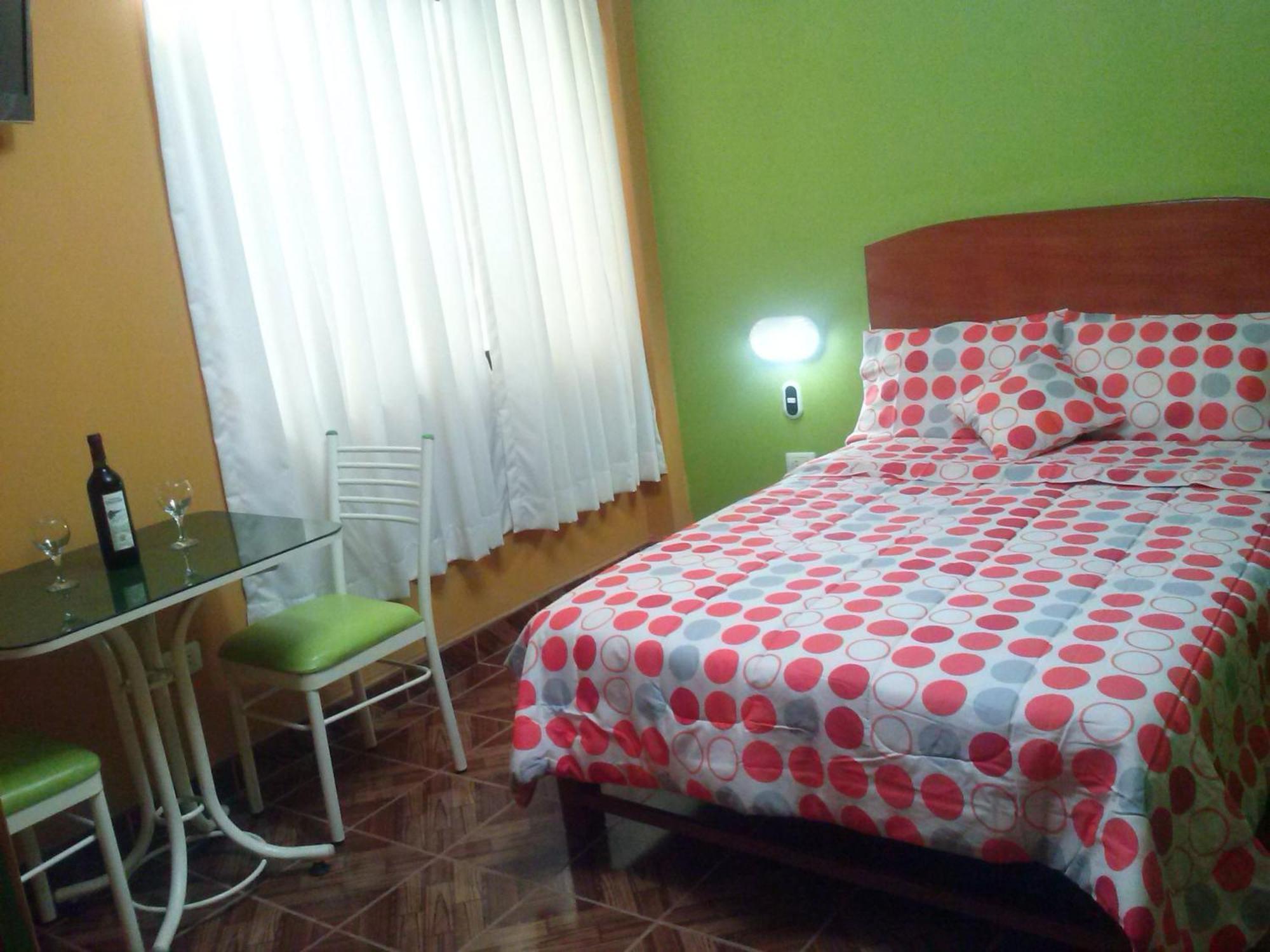 Hostal Real Alcazar Nazca Zimmer foto