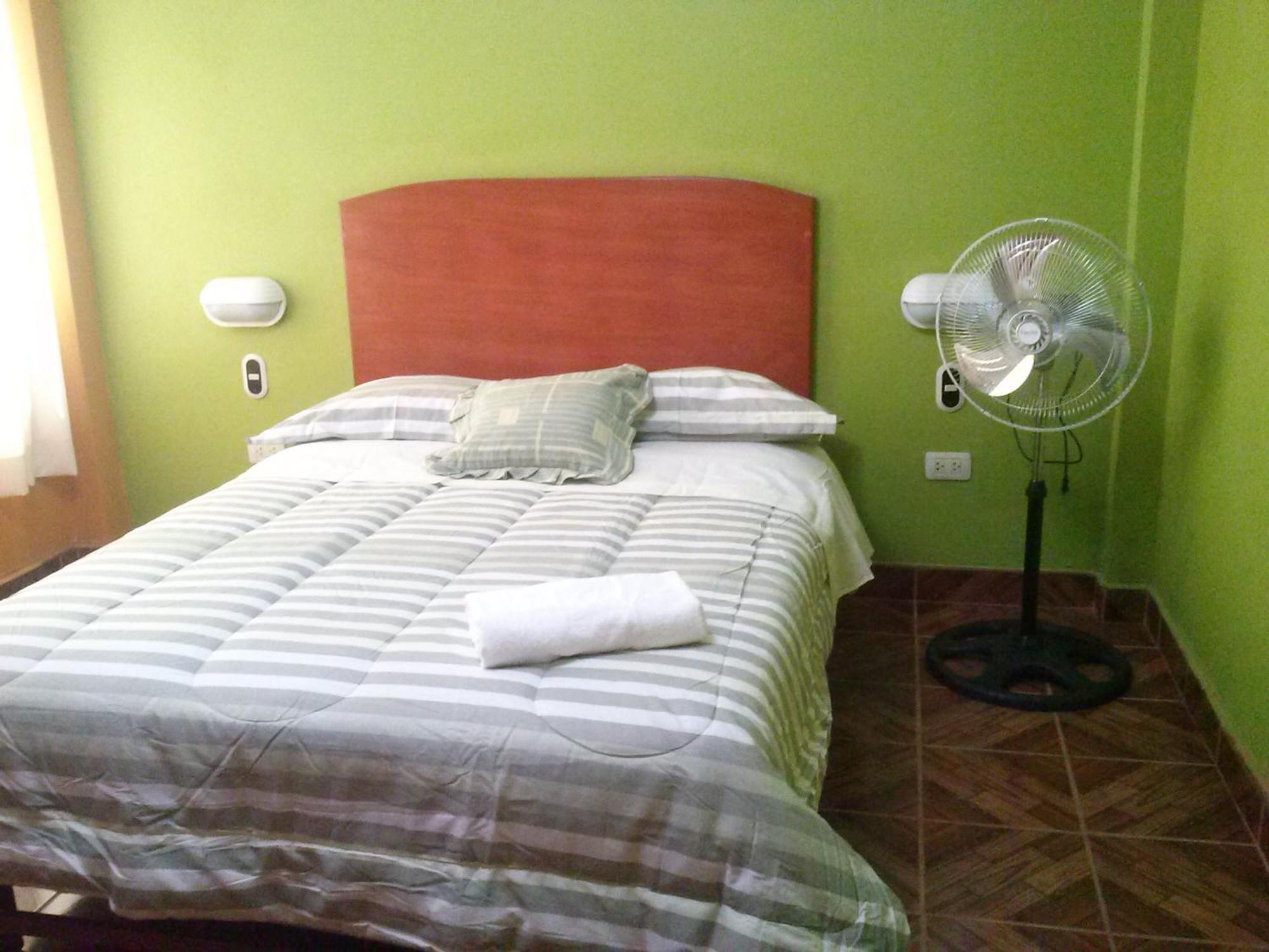 Hostal Real Alcazar Nazca Zimmer foto