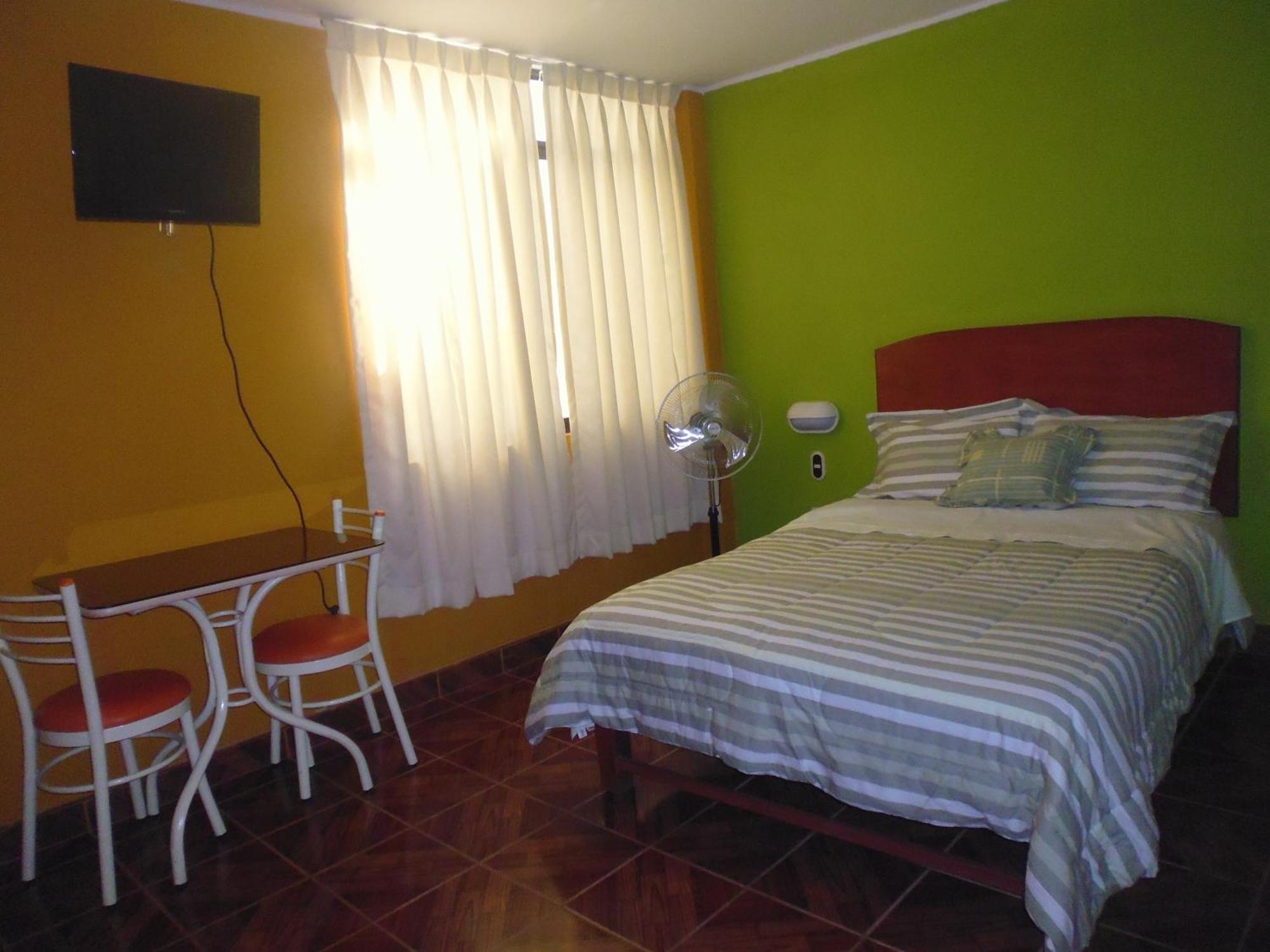Hostal Real Alcazar Nazca Zimmer foto